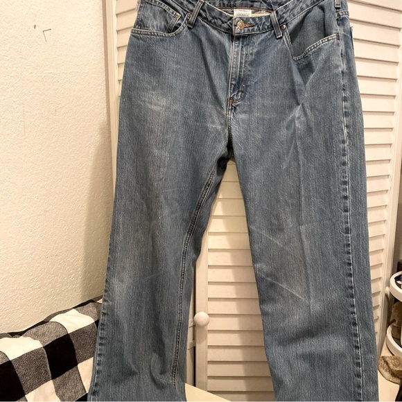 CARHARTT Women’s Jeans “Relax Fit” Size 16x32” Straight Leg Med/Wash EUC - Picture 1 of 6